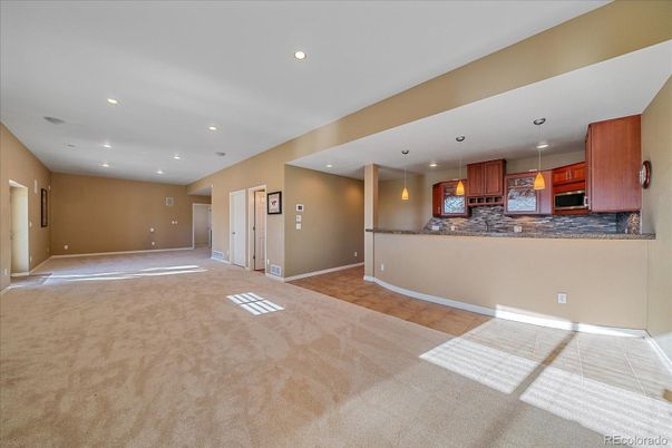 Empty room, Interior, Pendant Lights, Recessed Lighting