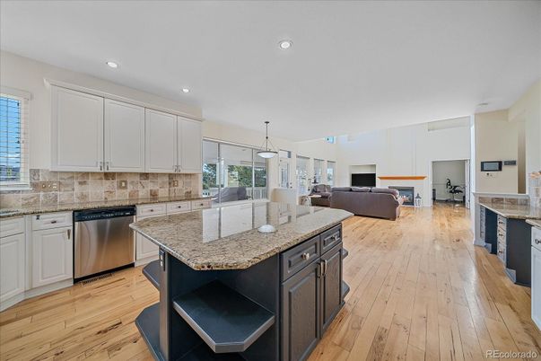 Interior, Kitchen, Living room, Pendant Lights, Recessed Lighting, Wood Texture Flooring