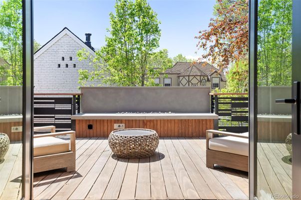 Exterior, Hot Tub