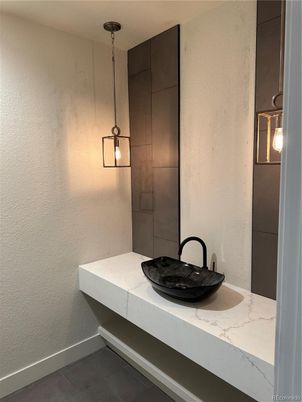 Bathroom, Interior, Pendant Lights