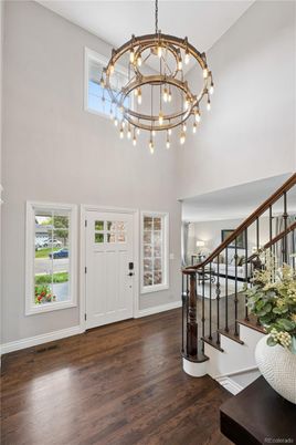 Interior, Pendant Lights, Wood Texture Flooring