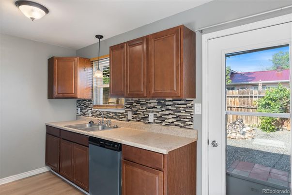 Interior, Kitchen, Pendant Lights, Wood Texture Flooring