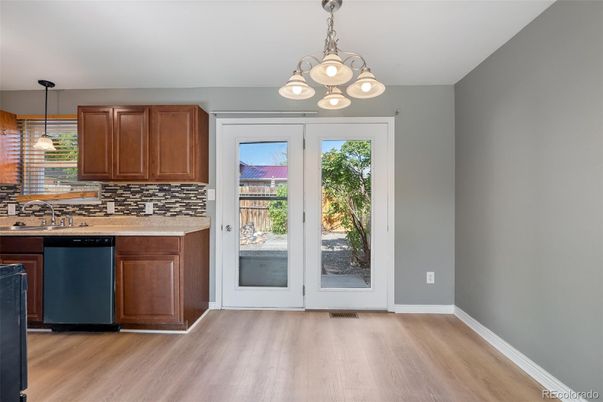 Interior, Kitchen, Pendant Lights, Wood Texture Flooring