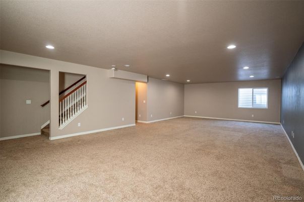 Empty room, Interior, Recessed Lighting