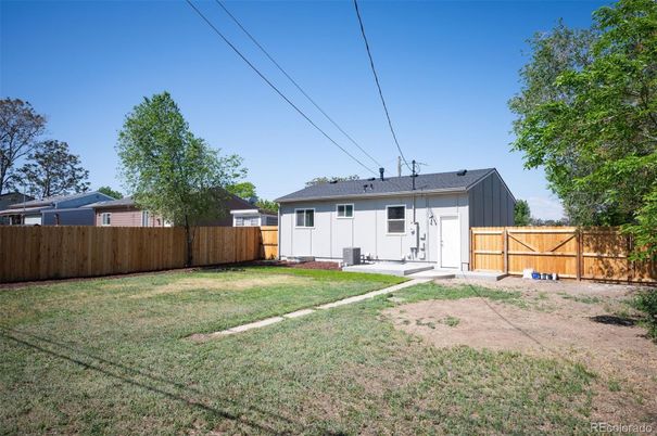 Backyard, Exterior