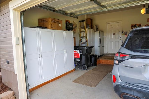 Garage, Interior