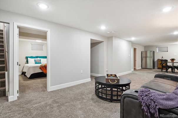 Bedroom, Dining room, Interior, Recessed Lighting