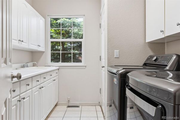 Interior, Washer