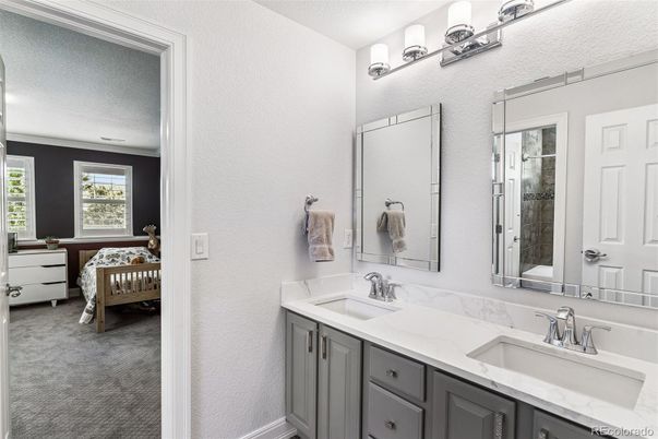 Bathroom, Dual Sink Vanities, Interior