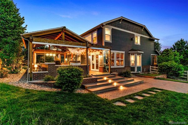Exterior, Facade, American Craftsman