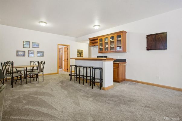 Dining room, Interior
