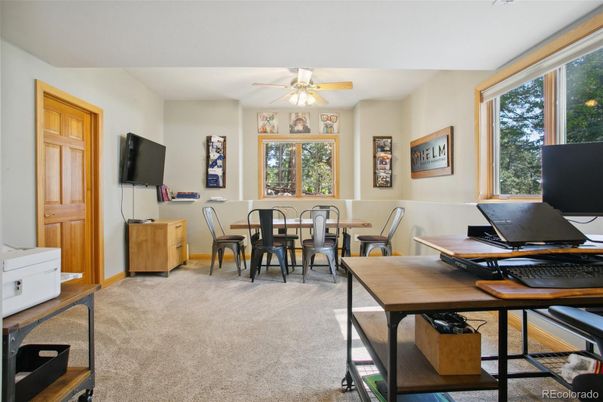Home Office, Interior