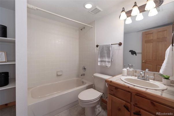 Bathroom, Interior, Recessed Lighting, Tile Countertops