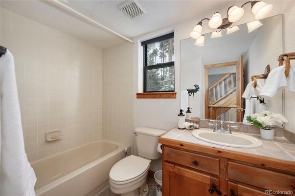Bathroom, Interior, Tile Countertops