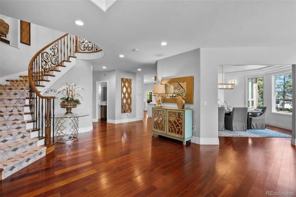 Interior, Pendant Lights, Recessed Lighting, Wood Texture Flooring