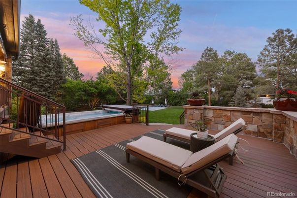 Exterior, Hot Tub