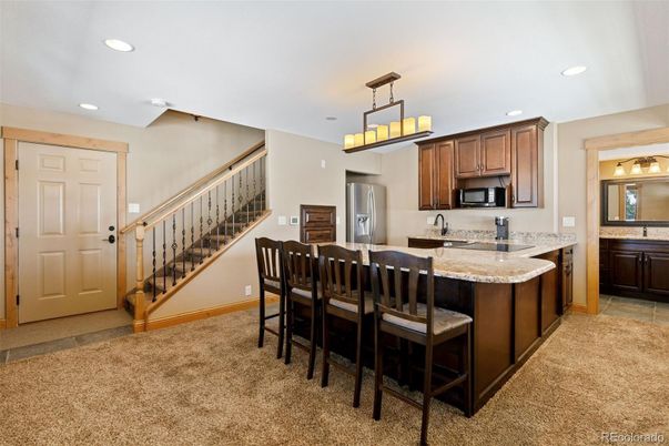 Chandelier, Dining room, Interior, Kitchen, Recessed Lighting, Stainless Steel Appliances