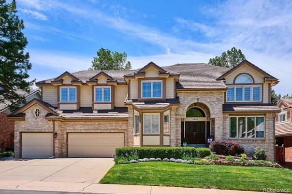 Attached, Exterior, Facade, Brick Traditional