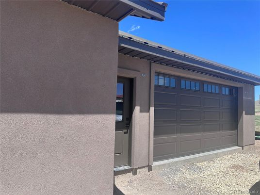 Detached Garage, Exterior