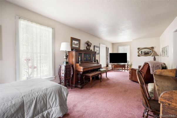 Bedroom, Interior, Piano