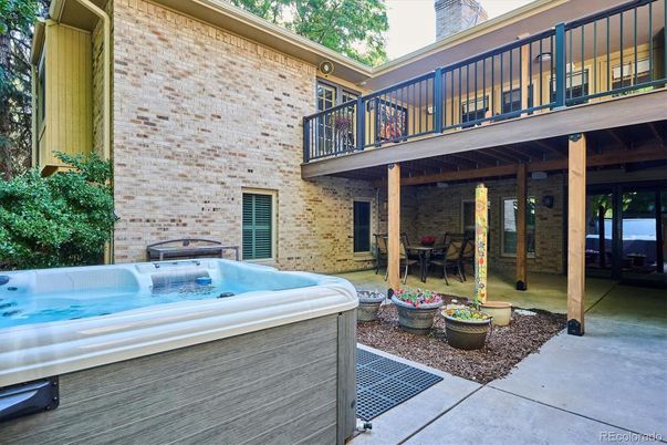 Exterior, Hot Tub