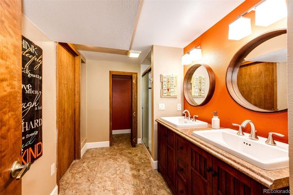 Bathroom, Dual Sink Vanities, Interior