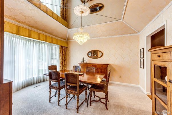 Chandelier, Dining room, Interior