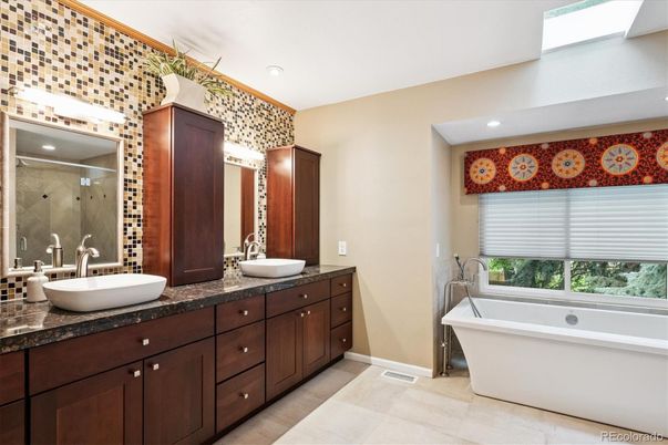 Bathroom, Dual Sink Vanities, Free Standing Baths, Interior, Recessed Lighting