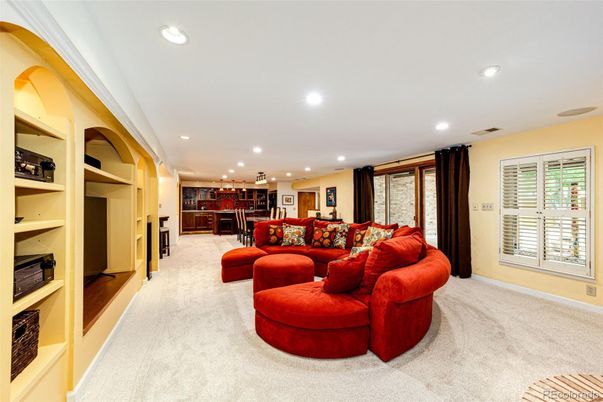 Interior, Living room, Pendant Lights, Recessed Lighting