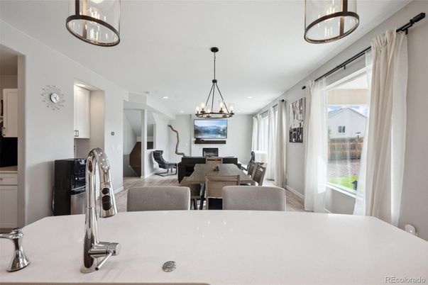 Dining room, Interior, Pendant Lights, Recessed Lighting