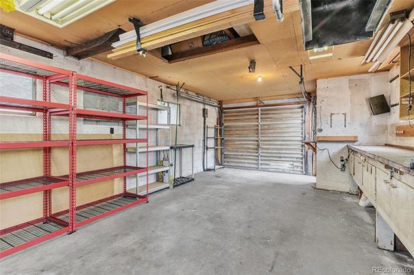 Garage, Interior