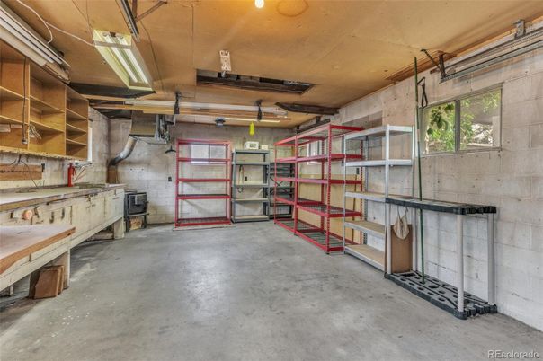 Garage, Interior