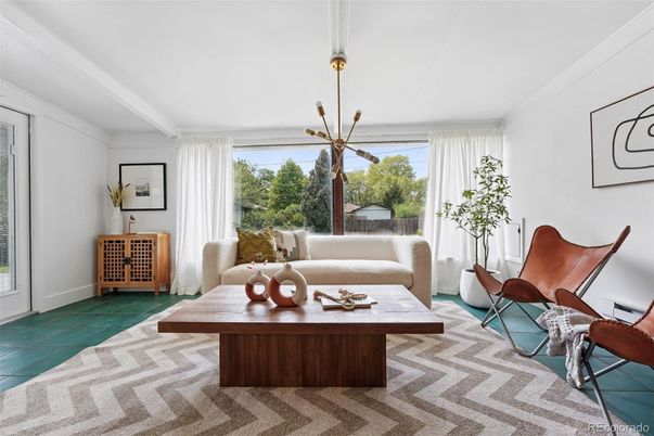Interior, Living room, Pendant Lights