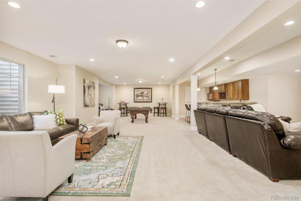 Interior, Living room, Pendant Lights, Recessed Lighting
