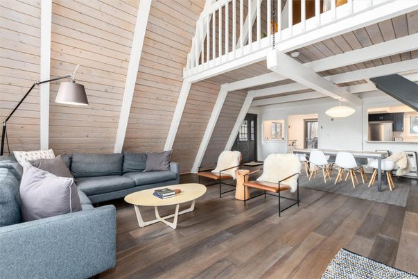 Dining room, Interior, Living room, Pendant Lights, Wooden Ceilings, Wood Texture Flooring, Wooden Walls