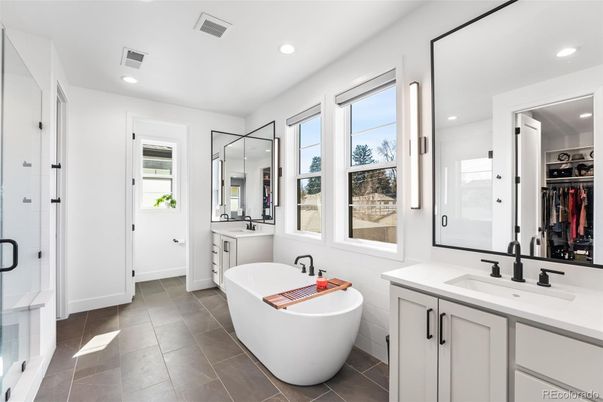 Bathroom, Dual Sink Vanities, Free Standing Baths, Interior, Recessed Lighting, Walk-in Closets