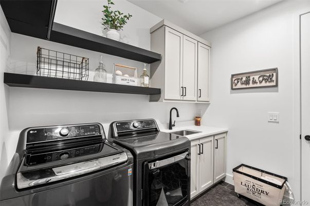 Interior, Washer