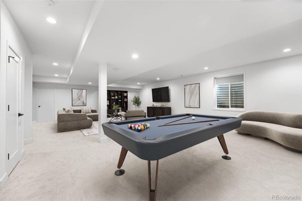 Billiard Table, Game Room, Interior, Living room, Recessed Lighting
