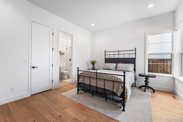 Bathroom, Bedroom, Interior, Recessed Lighting, Wood Texture Flooring