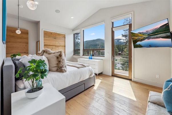 Bedroom, Interior, Pendant Lights, Recessed Lighting, Wood Texture Flooring, Wooden Walls