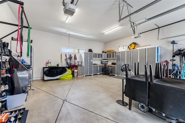 Garage, Interior