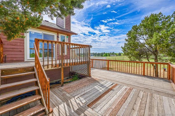 Exterior, Wood Texture Flooring
