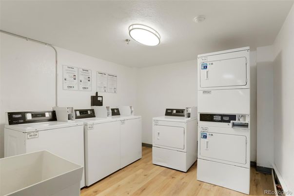 Interior, Utility Closets, Washer, Wood Texture Flooring