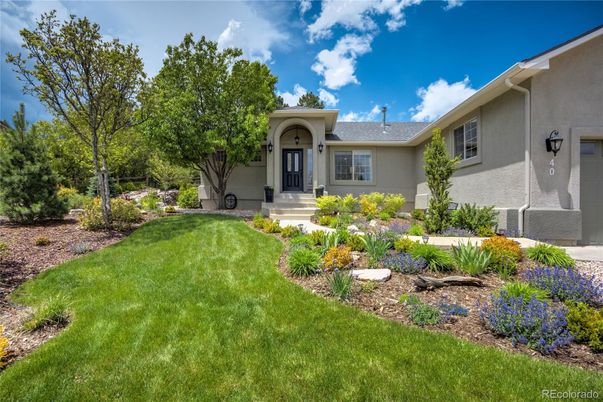 Backyard, Exterior, Facade, Ranch