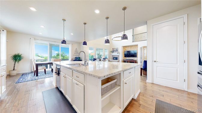 Dining room, Interior, Kitchen, Pendant Lights, Recessed Lighting, Wood Texture Flooring
