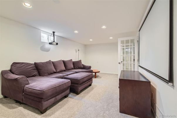 Interior, Projection Screen, Recessed Lighting