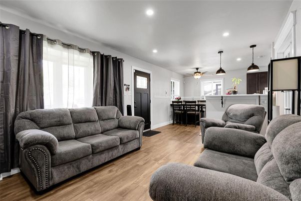 Dining room, Interior, Living room, Pendant Lights, Recessed Lighting, Wood Texture Flooring