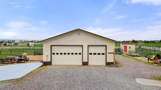 Detached Garage, Exterior
