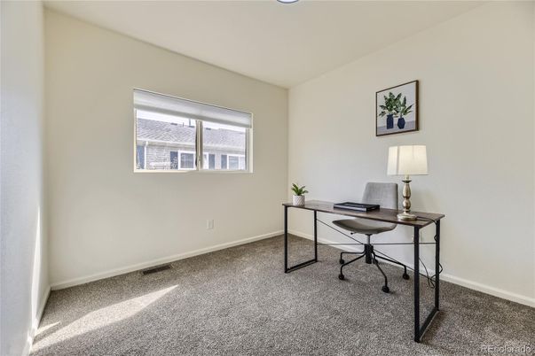 Home Office, Interior
