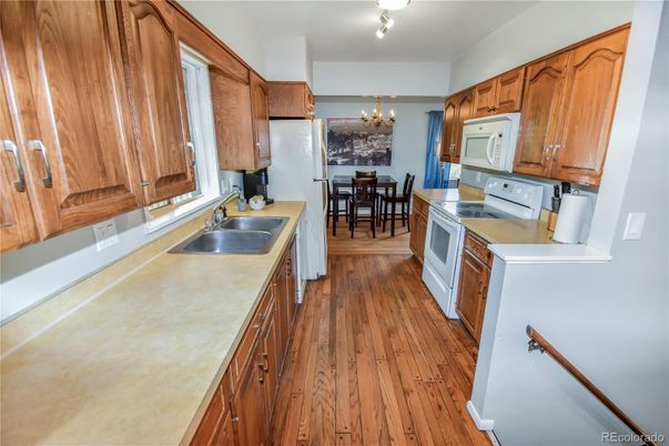 Chandelier, Dining room, Interior, Kitchen, Wood Texture Flooring